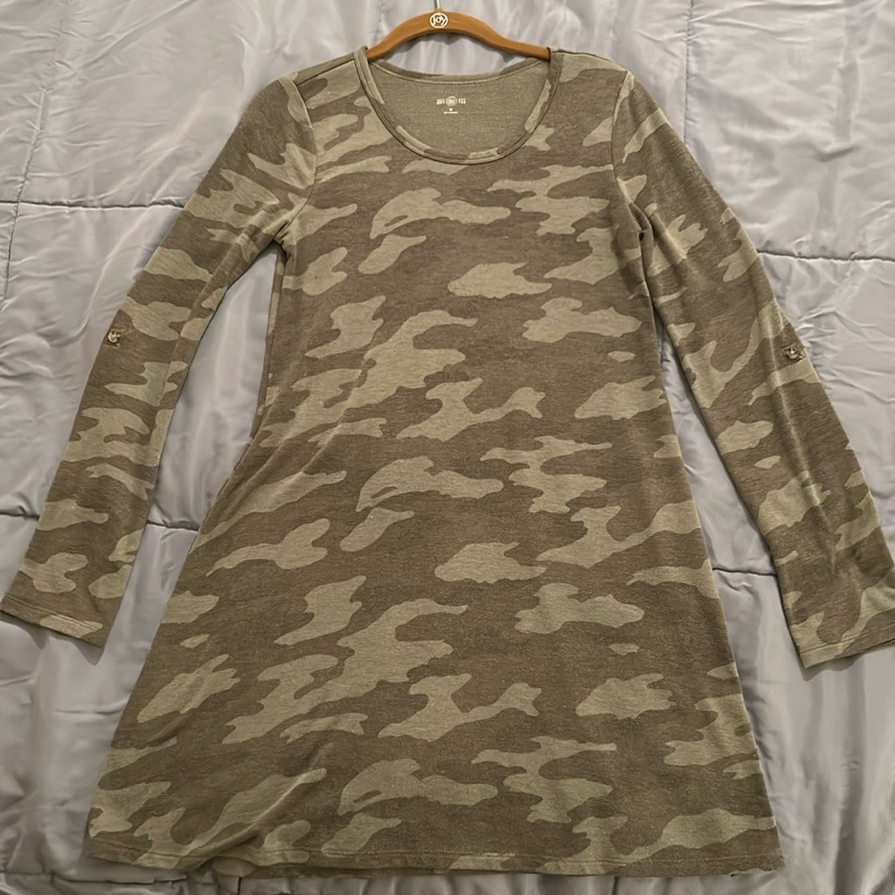 So brand camouflage dress, long-sleeved, Small